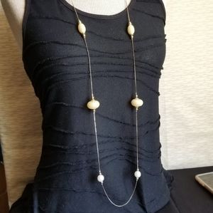 Pearl & gold design necklace & earring pair